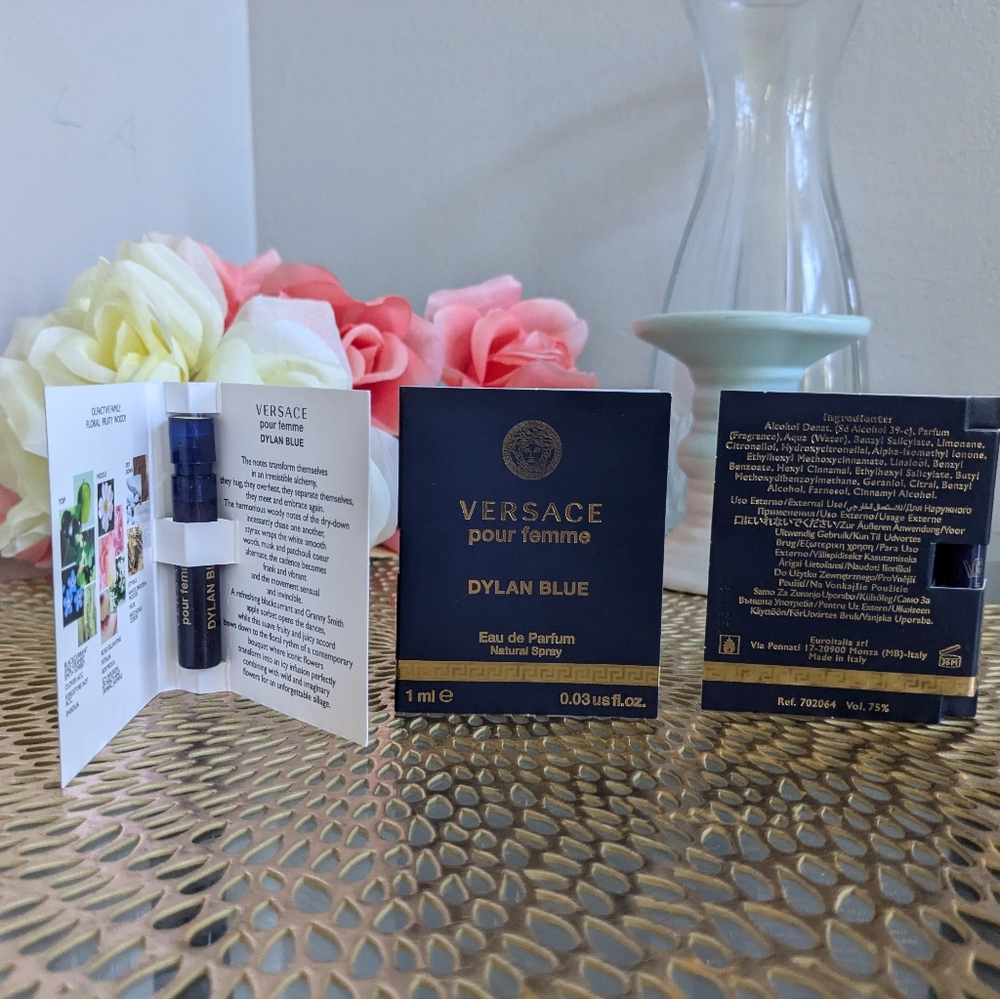 Versace samples - Picture 2 of 2
